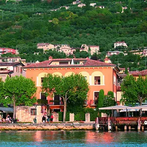 https://casa-vacanza-casa-del-padre-nascimbeni.hotelinveneto.com